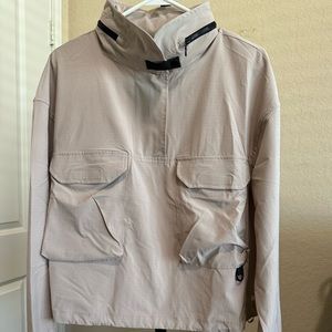 Layer8 Women’s Tan 1/4 Zip Pull-Over, hidden hoodie Windbreaker. Size M NWT